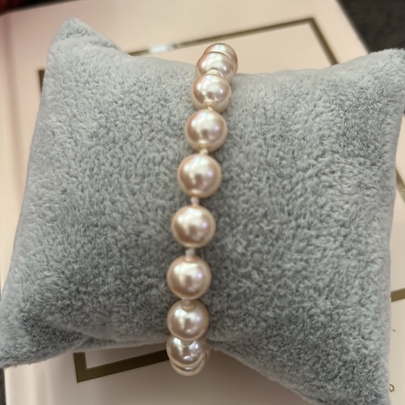 Vintage necklace and bracelet set. - Picture 2 of 7